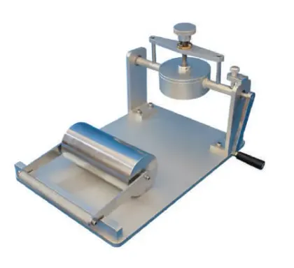 Dụng cụ kiểm tra độ hút nước Cobb của giấy tại phòng QC Minh Phúc